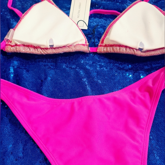 🌸 Hot Pink Sequined String Bikini - Picture 15 of 15